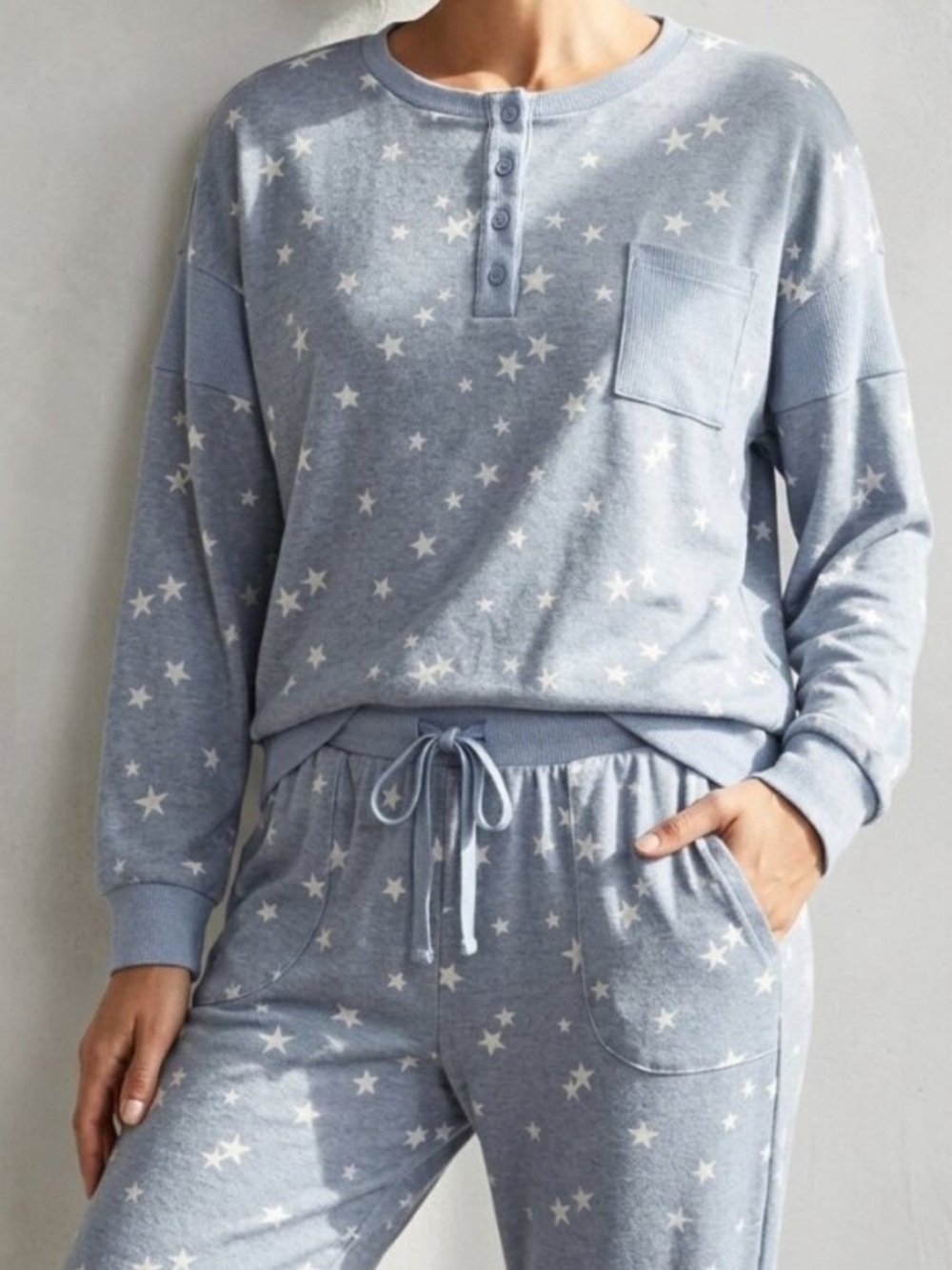 Splendid Light Blue Star-Print Henley Pajama Set 2 Piece Sleepwear Sz M